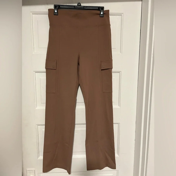 Athleta Pants - Athleta MED Delancy wide leg  Cargo Pant Rustic Beige